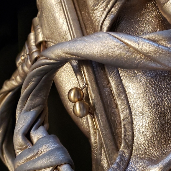 Rare coach rose gold handbag - Picture 7 of 10